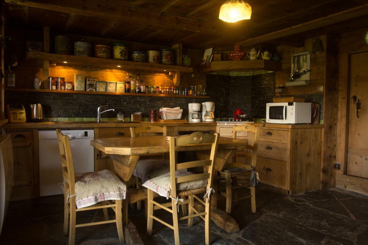 Reine Des Aravis - Chalet Isole فلوميه المظهر الخارجي الصورة